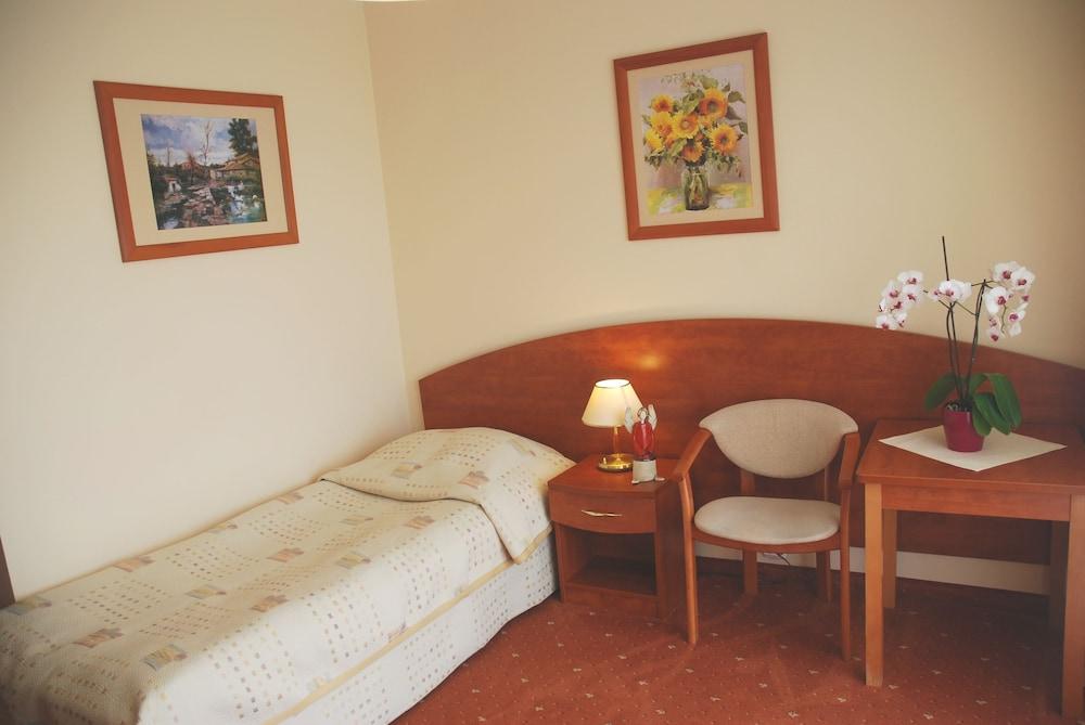 Dom Zdrojowy Diament Spa Grzybowo  Kültér fotó
